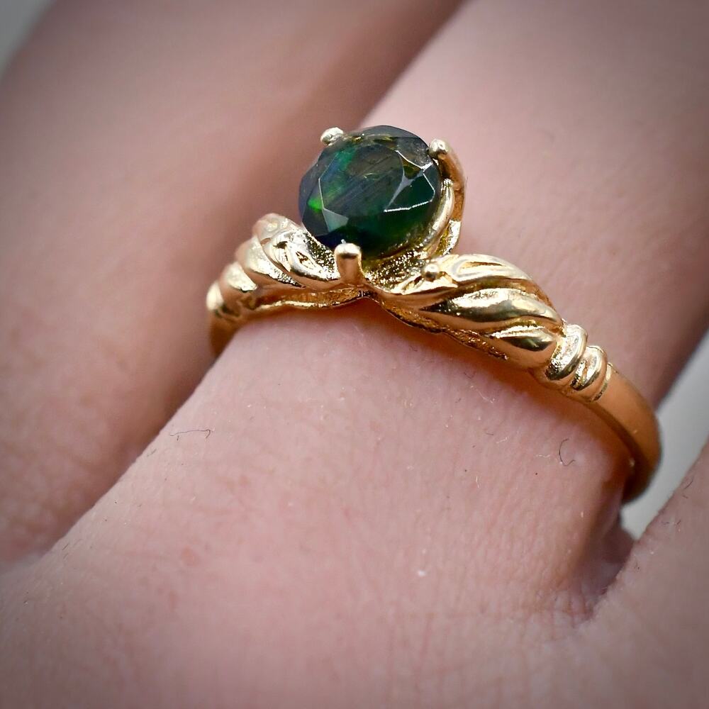 14k Yellow Gold Black Opal Ring Vintage Round Solitaire Filigree Bypass Size 7.5